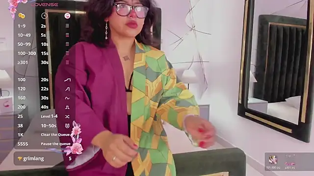 VinkSmokee online show from March 2026 02:39:02 PM