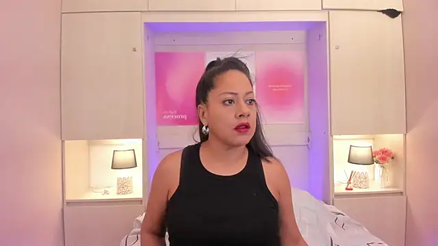 AllieBennet online show from July 2026 07:38:01 PM