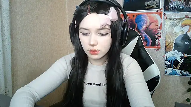 MilaTyan online show from April 2026 03:53:01 PM