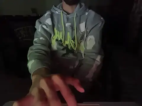 Snapshot of Robyne_xx chatting on March 2026 05:30:01 PM Robyne xx online show from March 2026 05:30:01 PM