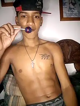 Snapshot of dan30_cm chatting on February 2026 05:17:01 AM dan30 cm online show from February 2026 05:17:01 AM