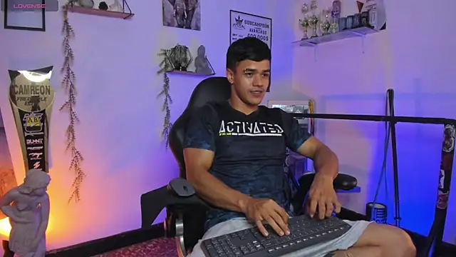 Rob zaens33 online show from March 2026 03:06:02 PM