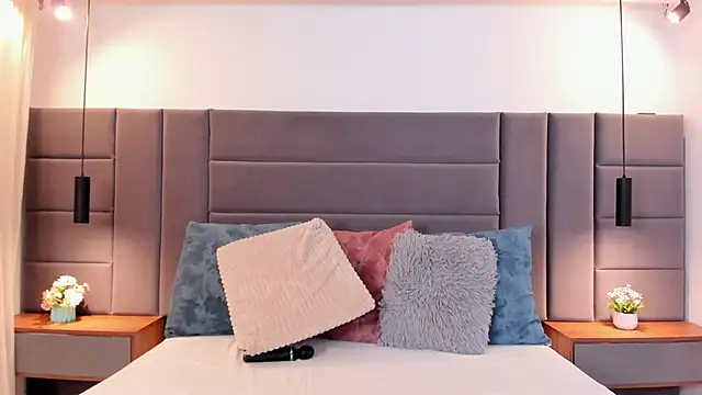 KaraWatson online show from February 2026 11:28:01 AM