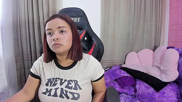 Snapshot of Sienna_Lux01 chatting on February 2026 05:55:02 PM Sienna Lux01 online show from February 2026 05:55:02 PM