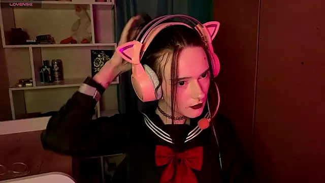 Snapshot of MabelDefina chatting on February 2026 12:01:02 PM MabelDefina online show from February 2026 12:01:02 PM