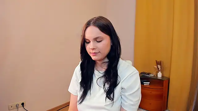 Snapshot of LeilaErcolani chatting on March 2026 07:16:02 PM LeilaErcolani online show from March 2026 07:16:02 PM