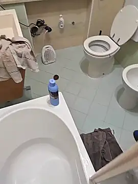 Snapshot of Galizio14 chatting on February 2026 05:14:01 PM Galizio14 online show from February 2026 05:14:01 PM