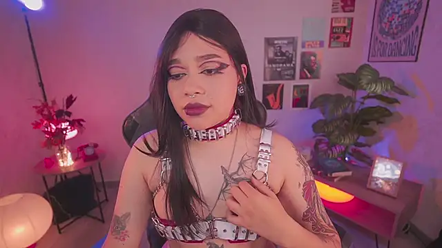 Snapshot of violette_clerk1_ chatting on February 2026 07:24:02 PM violette clerk1 online show from February 2026 07:24:02 PM