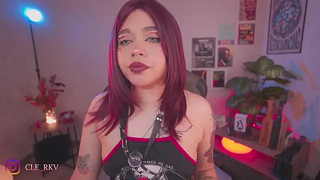 violette clerk1  online show from March 2026 08:01:01 PM