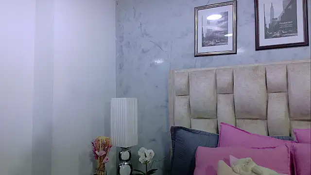 Snapshot of IsabellaRossi chatting on June 2026 02:49:01 AM IsabellaRossi online show from June 2026 02:49:01 AM