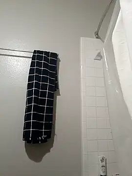 lawlesslovemaker69 online show from April 2026 01:36:02 PM