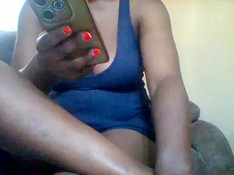 Snapshot of zee66658 chatting on May 2026 03:48:01 AM zee66658 online show from May 2026 03:48:01 AM