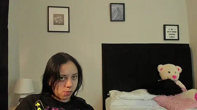 sabbrand0111 online show from March 2026 06:45:02 PM