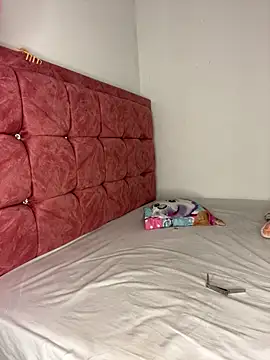 Sofia-squir online show from March 2026 05:13:02 AM