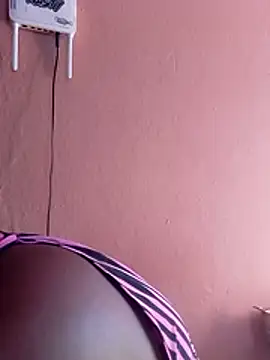 Snapshot of indianstrawberrylips4u chatting on February 2026 06:23:01 AM indianstrawberrylips4u online show from February 2026 06:23:01 AM