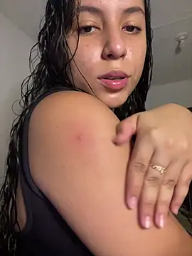 Snapshot of FerLondon55 chatting on February 2026 05:19:02 AM FerLondon55 online show from February 2026 05:19:02 AM