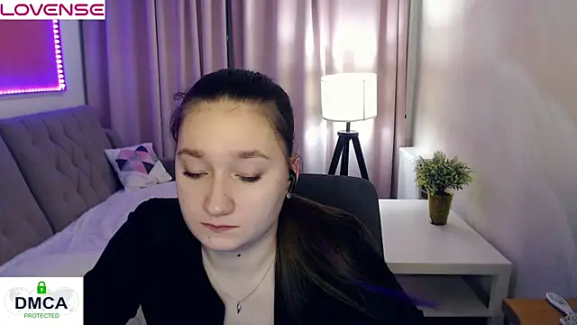 Snapshot of Sparkling_Starlet67 chatting on February 2026 11:10:01 AM Sparkling Starlet67 online show from February 2026 11:10:01 AM