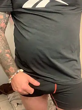 Snapshot of cruising-land chatting on February 2026 01:12:01 AM cruising-land online show from February 2026 01:12:01 AM