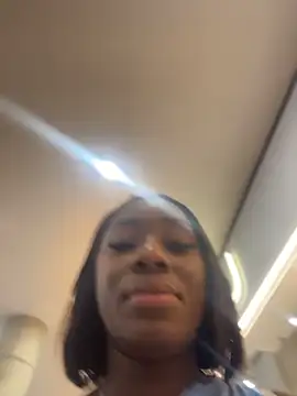 Snapshot of ZarahFerreira chatting on May 2026 11:43:01 PM ZarahFerreira online show from May 2026 11:43:01 PM