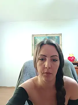 lolycutey online show from February 2026 12:58:01 PM