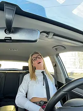 LisaMurr online show from February 2026 08:48:02 AM