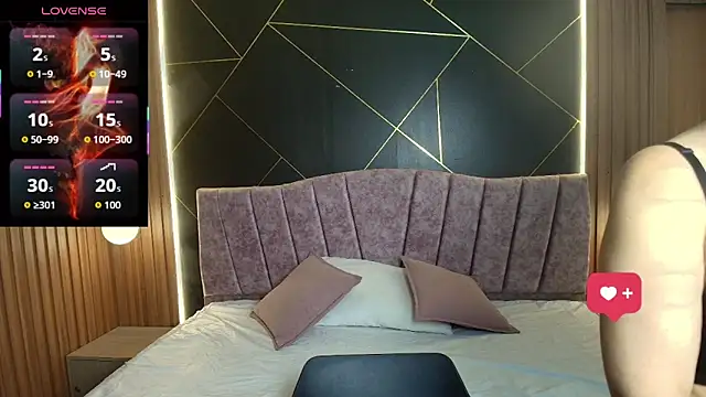 MoriahStorm online show from March 2026 12:17:02 PM