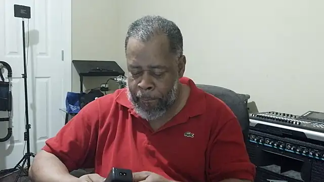 Cleozevo1961 online show from April 2026 12:11:02 PM