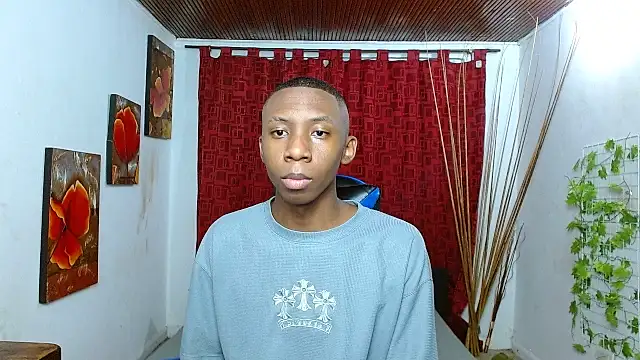 milo018 online show from May 2026 07:52:02 PM