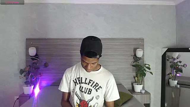 Santiago Ortiz  online show from March 2026 01:59:02 PM