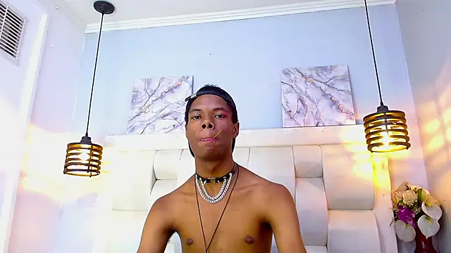 Santiago Ortiz  online show from March 2026 07:52:01 PM