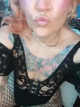 lady polka online show from March 2026 06:04:02 PM