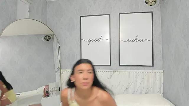 beautydoll18  online show from March 2026 10:18:02 AM