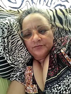 Snapshot of Noemipopi chatting on February 2026 05:35:02 PM Noemipopi online show from February 2026 05:35:02 PM