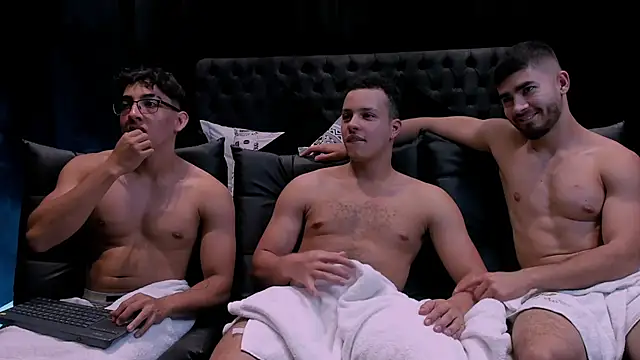 sexy friendss online show from February 2026 12:50:02 AM