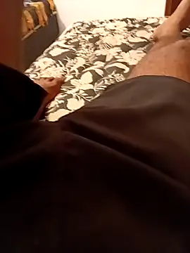 Snapshot of Mineirinho_85 chatting on February 2026 12:28:02 AM Mineirinho 85 online show from February 2026 12:28:02 AM