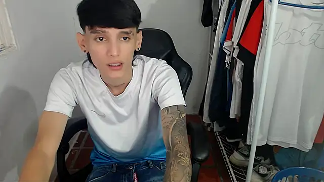 Snapshot of BOY-767 chatting on March 2026 01:45:02 AM BOY-767 online show from March 2026 01:45:02 AM