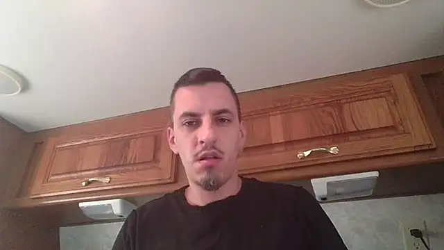 Snapshot of luverrboyy chatting on July 2026 01:17:01 PM luverrboyy online show from July 2026 01:17:01 PM