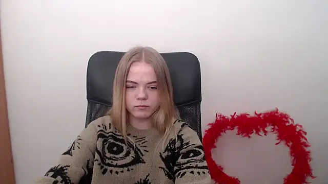 Snapshot of FoxiLana chatting on February 2026 08:12:01 AM FoxiLana online show from February 2026 08:12:01 AM