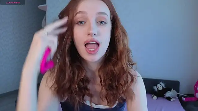 Snapshot of callme_alexa chatting on April 2026 10:25:01 AM callme alexa online show from April 2026 10:25:01 AM
