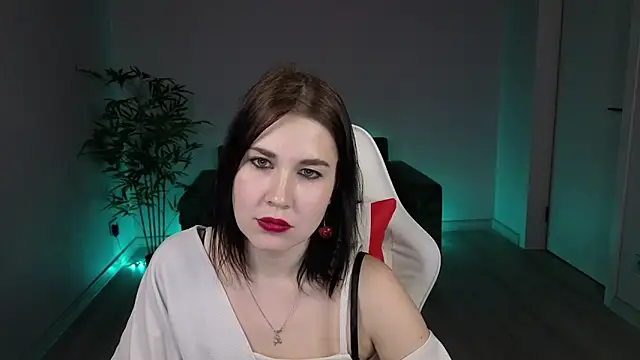 Snapshot of alian_legs chatting on February 2026 09:32:01 AM alian legs online show from February 2026 09:32:01 AM