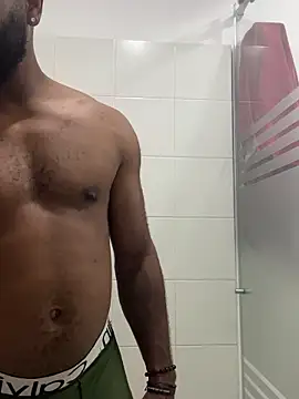 Snapshot of el_guille1 chatting on February 2026 02:55:02 AM el guille1 online show from February 2026 02:55:02 AM