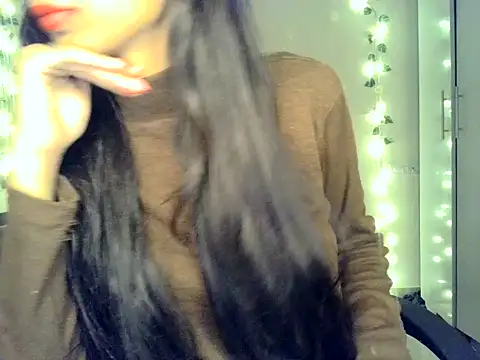 SIKSHA SINGH online show from April 2026 02:39:01 PM