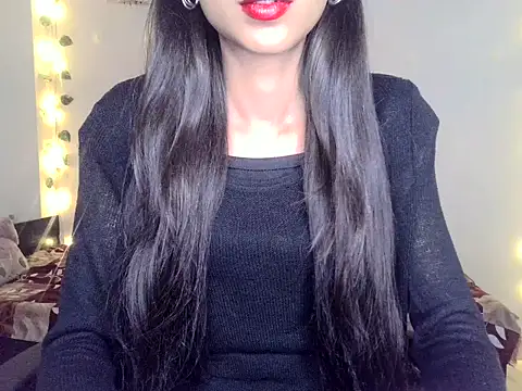 SIKSHA SINGH online show from April 2026 05:17:01 PM