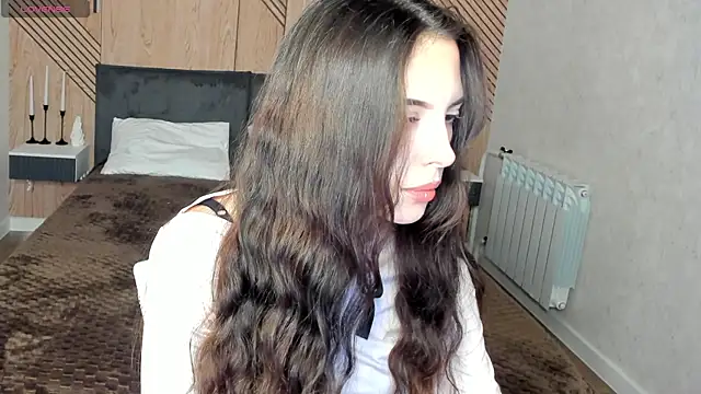 Snapshot of elise_robbie chatting on March 2026 07:15:01 AM elise robbie online show from March 2026 07:15:01 AM