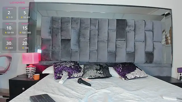 Salem Smith  online show from April 2026 11:48:01 AM