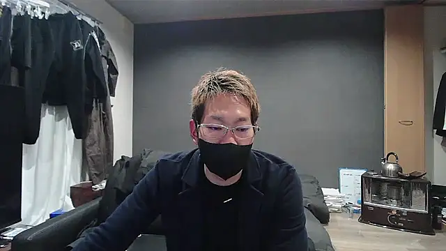 Snapshot of ryuaaaaa chatting on March 2026 04:42:01 PM ryuaaaaa online show from March 2026 04:42:01 PM