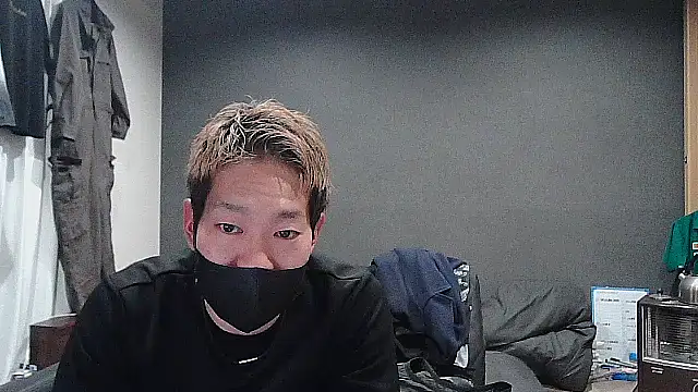 Snapshot of ryuaaaaa chatting on March 2026 05:30:01 PM ryuaaaaa online show from March 2026 05:30:01 PM