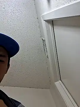 Snapshot of gueboloco2626 chatting on March 2026 01:06:02 PM gueboloco2626 online show from March 2026 01:06:02 PM