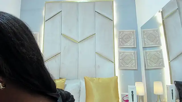 Snapshot of KarinaaCoxx chatting on May 2026 12:55:02 PM KarinaaCoxx online show from May 2026 12:55:02 PM