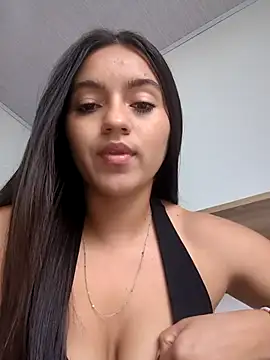 Snapshot of DulceCaroX chatting on July 2026 01:20:01 PM DulceCaroX online show from July 2026 01:20:01 PM